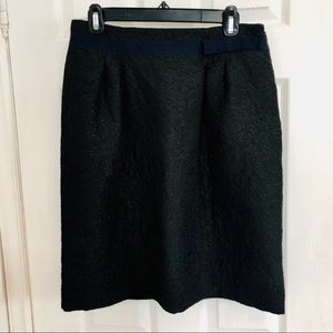 ✨3/$30✨ NEW Vera Wang Black Skirt w Silver Thread | 8​